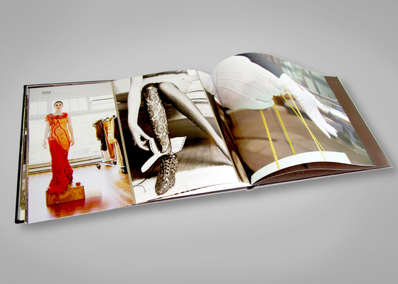128gsm 140gsm 157gsm Livre à couverture rigide de luxe Impression Art Coffee Table Photo Book