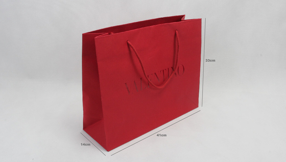 sacs en papier de vêtement d'impression offset de 4C 6C sacs rouges éblouissants de cadeau de papier avec des poignées