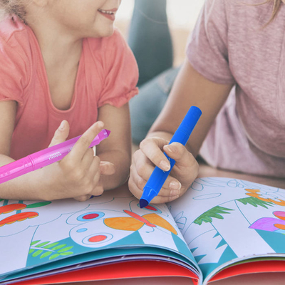 Impression de livre de coloriage de dessin d'impression de livre d'enfants de couverture molle faite sur commande pour des enfants