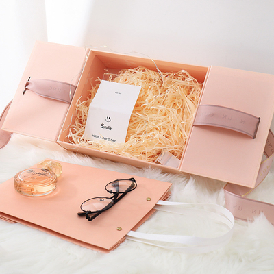 boîte-cadeau rigide polychrome de Cosmetc de rose de boîte en carton de 4C 6C avec le ruban