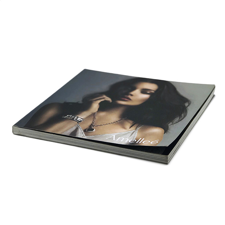 Impression de magazines brillants couleur Pantone A3 A4 A5 livre photo adulte